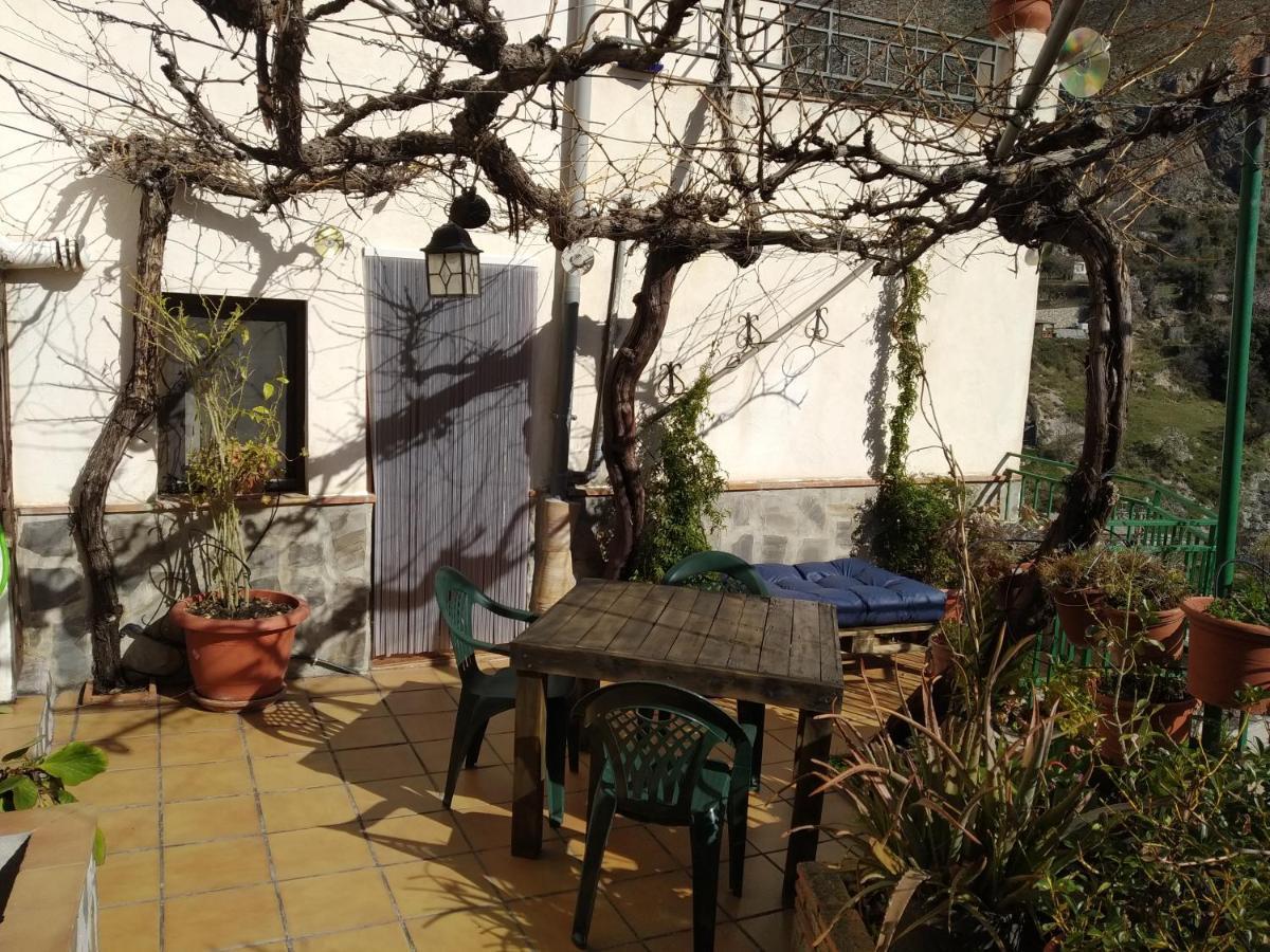 Casa Maribel Villa Guejar Sierra Luaran gambar
